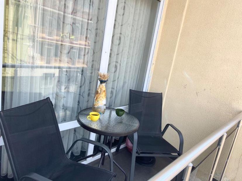 Apartment Vaja Fshavela N16 Batumi Eksteriør bilde