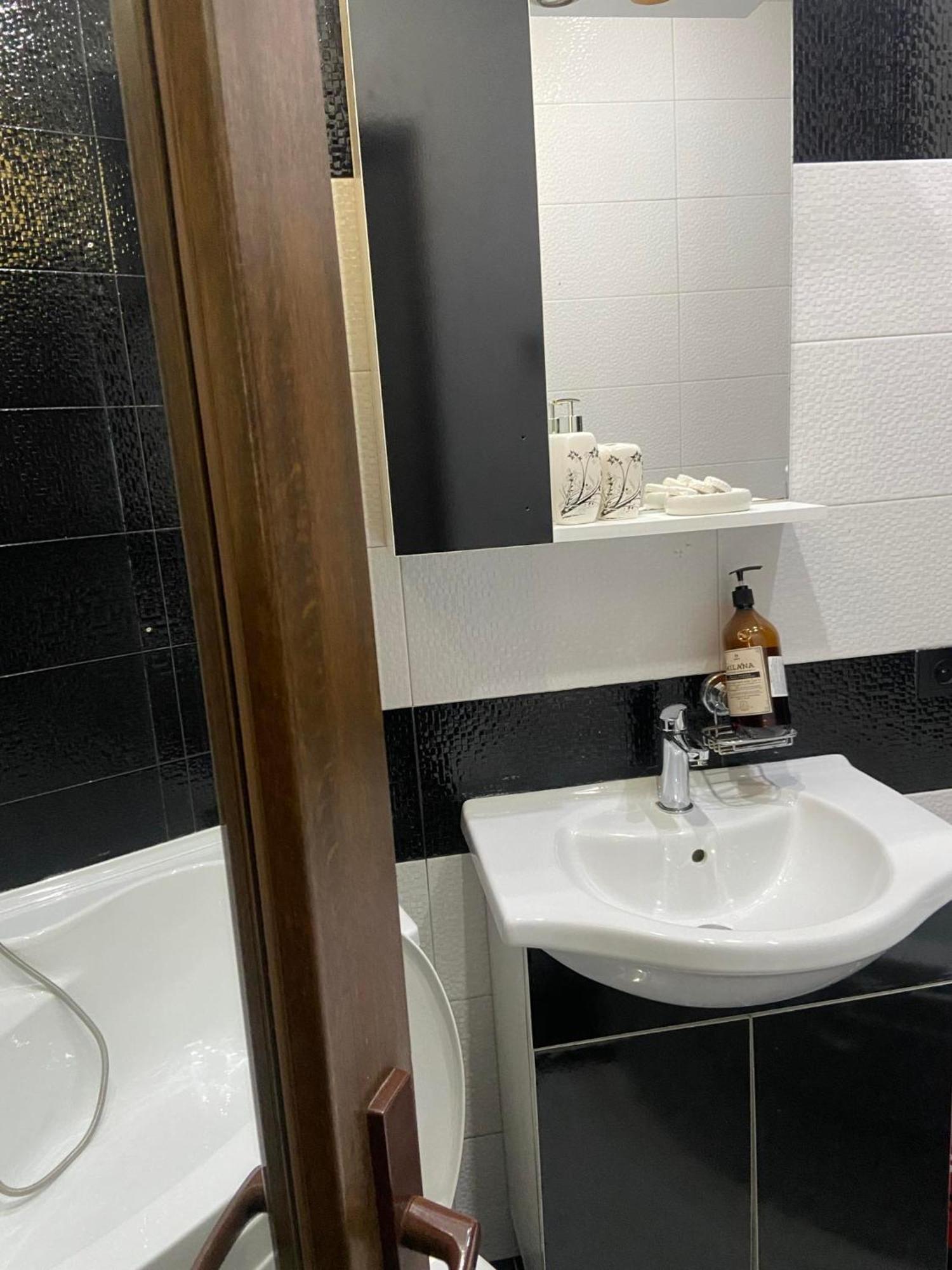 Apartment Vaja Fshavela N16 Batumi Eksteriør bilde